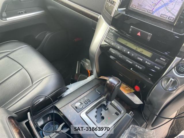 Toyota LAND CRUISER 2015-04 2248914-21