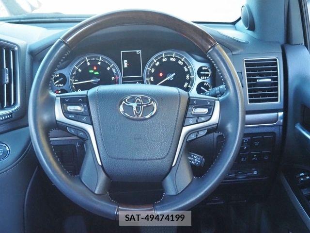 Toyota LAND CRUISER 2021-01 2316708-24
