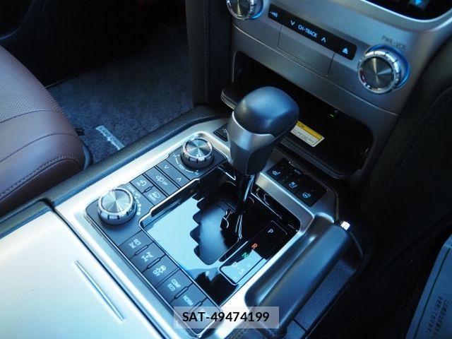 Toyota LAND CRUISER 2021-01 2316708-28