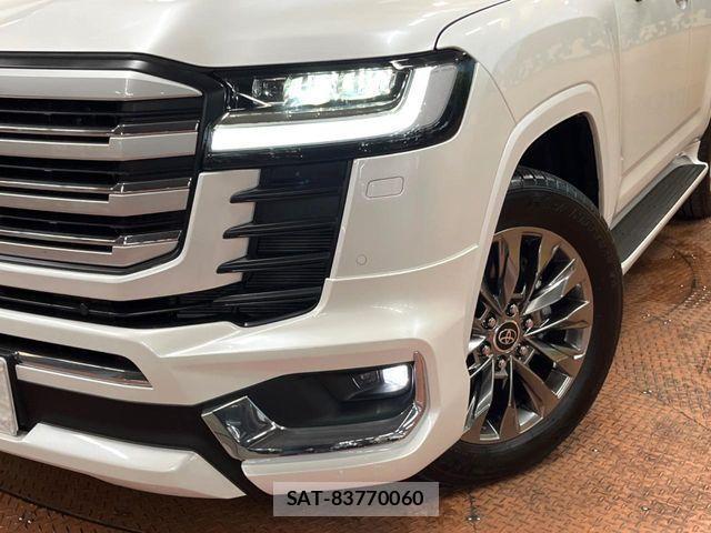 Toyota LAND CRUISER 2023-09 3377244-13