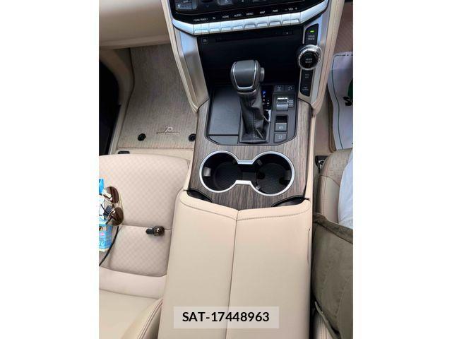 Toyota LAND CRUISER 2023-12 3421713-14