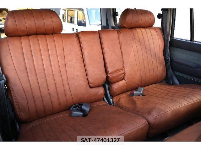 Toyota LAND CRUISER 1993-01 3673831-6