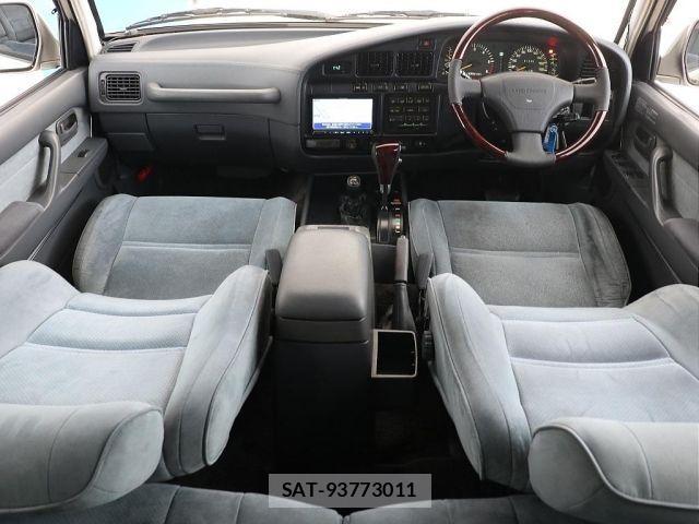 Toyota LAND CRUISER 1994-01 3673841-1