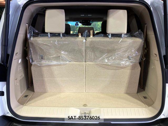 Toyota LAND CRUISER 2023-10 3673819-10