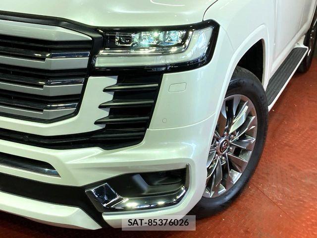 Toyota LAND CRUISER 2023-10 3673819-11