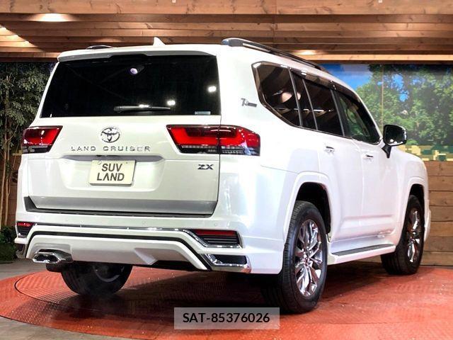 Toyota LAND CRUISER 2023-10 3673819-16