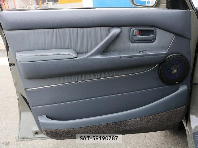 Toyota LAND CRUISER 1993-01 3770993-13