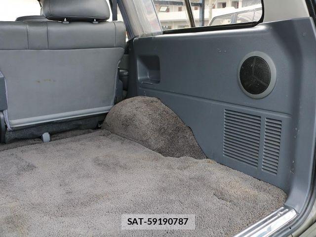 Toyota LAND CRUISER 1993-01 3770993-18