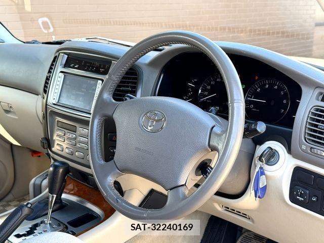 Toyota LAND CRUISER 2006-05 4325942-10
