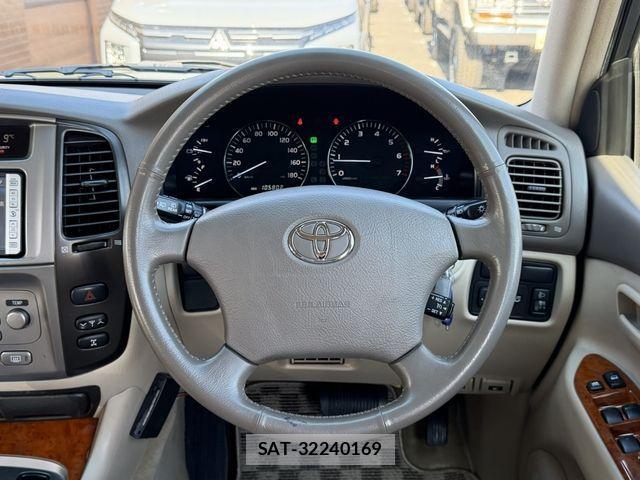 Toyota LAND CRUISER 2006-05 4325942-12