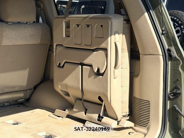 Toyota LAND CRUISER 2006-05 4325942-18