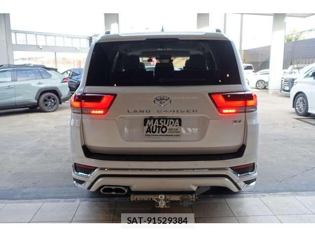 Toyota LAND CRUISER 2023-10 4754841-5