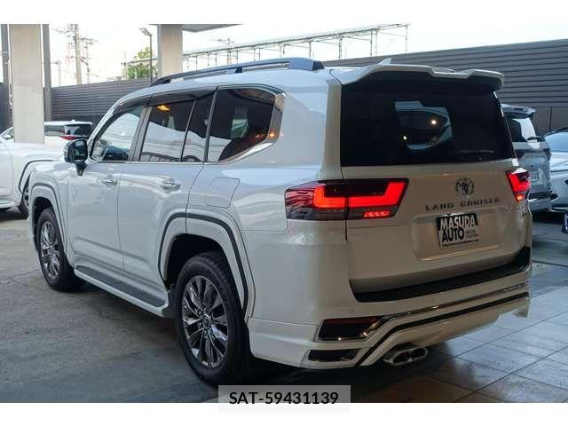 Toyota LAND CRUISER 2023-06 5870546-4
