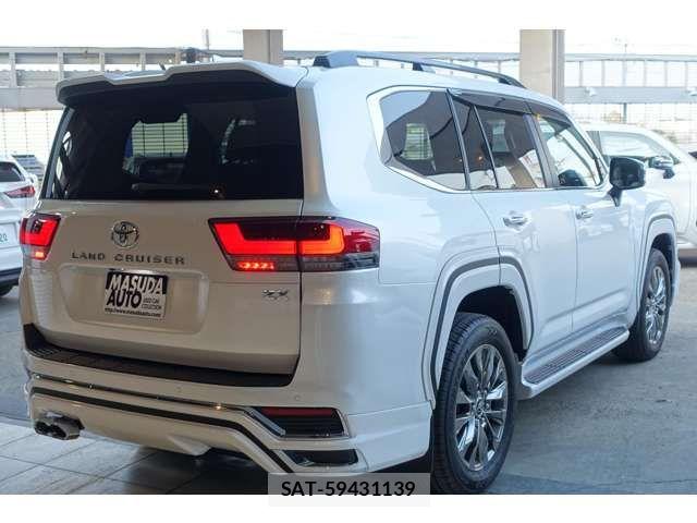 Toyota LAND CRUISER 2023-06 5870546-6
