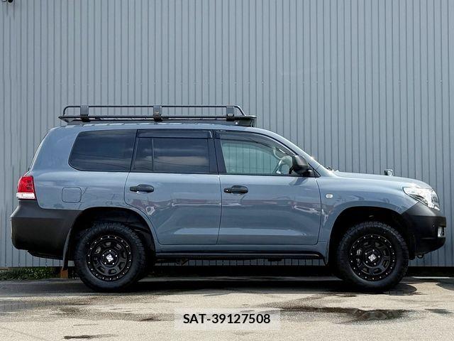 Toyota LAND CRUISER 2010-06 5870571-11
