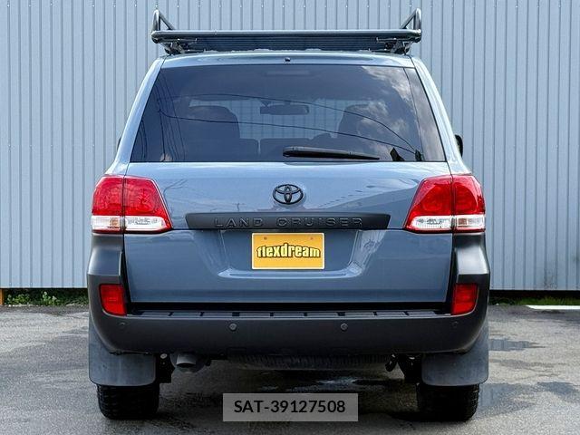 Toyota LAND CRUISER 2010-06 5870571-12