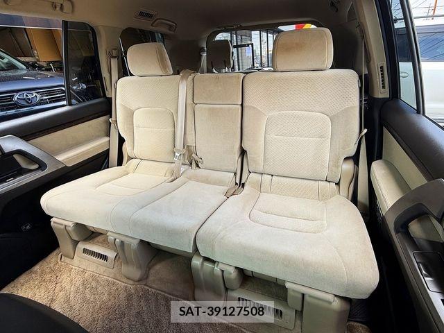Toyota LAND CRUISER 2010-06 5870571-15