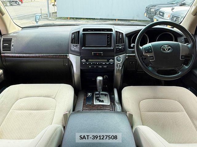 Toyota LAND CRUISER 2010-06 5870571-2