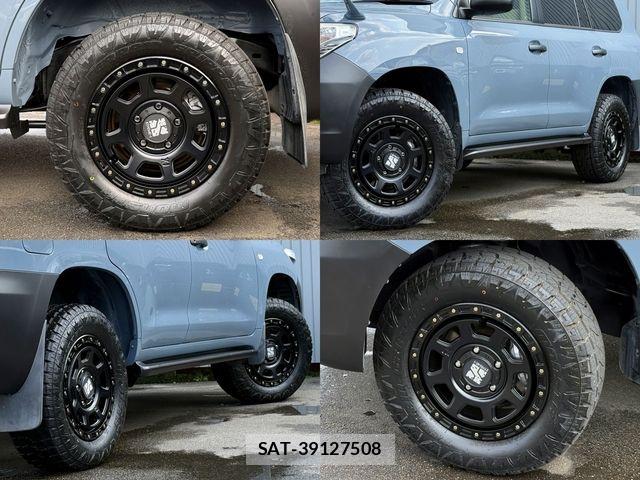 Toyota LAND CRUISER 2010-06 5870571-7