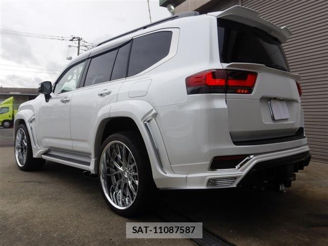 Toyota LAND CRUISER 2026-01 6002644-13