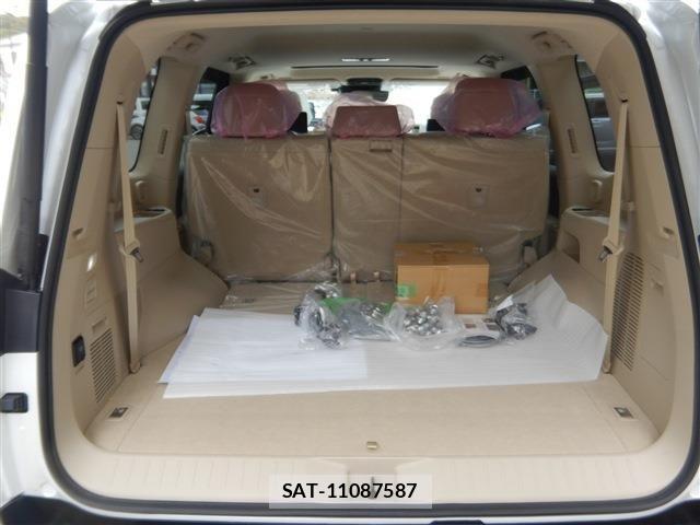 Toyota LAND CRUISER 2026-01 6002644-28