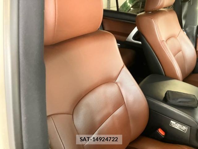 Toyota LAND CRUISER 2016-04 6002667-15