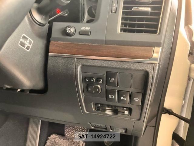 Toyota LAND CRUISER 2016-04 6002667-17