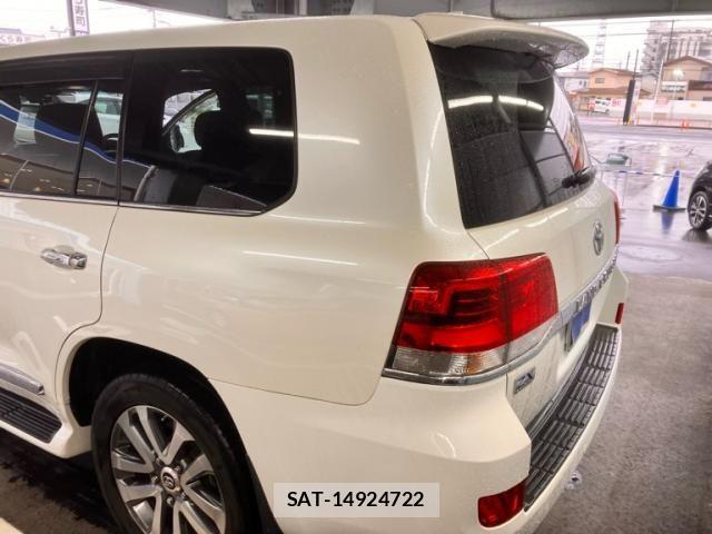 Toyota LAND CRUISER 2016-04 6002667-6