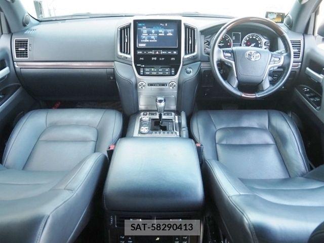 Toyota LAND CRUISER 2018-02 6244995-11