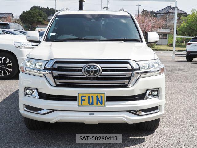 Toyota LAND CRUISER 2018-02 6244995-1