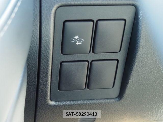 Toyota LAND CRUISER 2018-02 6244995-25