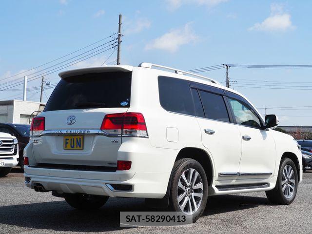Toyota LAND CRUISER 2018-02 6244995-4
