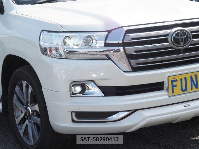Toyota LAND CRUISER 2018-02 6244995-7