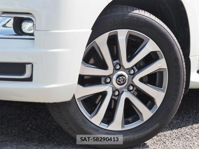 Toyota LAND CRUISER 2018-02 6244995-8