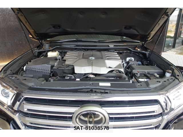 Toyota LAND CRUISER 2019-11 6264738-8