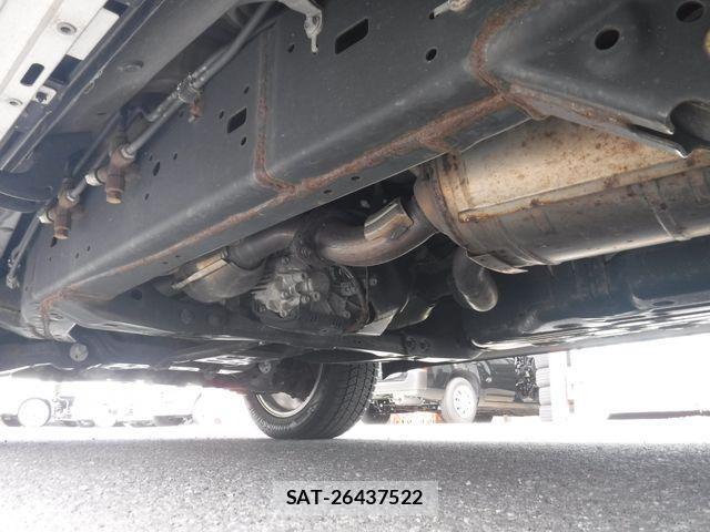 Toyota LAND CRUISER 2015-04 6612670-27