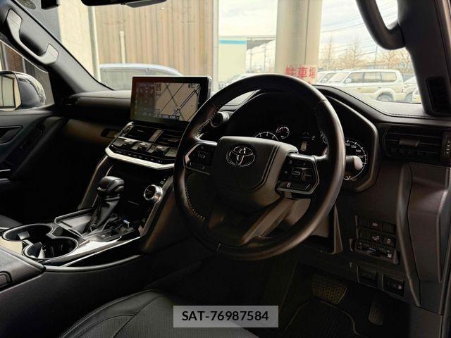 Toyota LAND CRUISER 2023-06 6612665-4