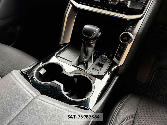 Toyota LAND CRUISER 2023-06 6612665-6