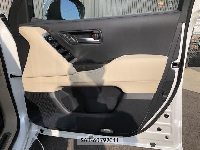 Toyota LAND CRUISER 2023-04 6612661-13