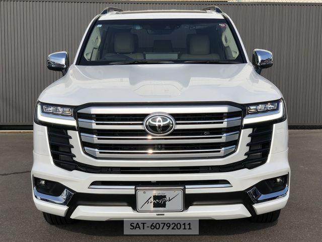 Toyota LAND CRUISER 2023-04 6612661-2