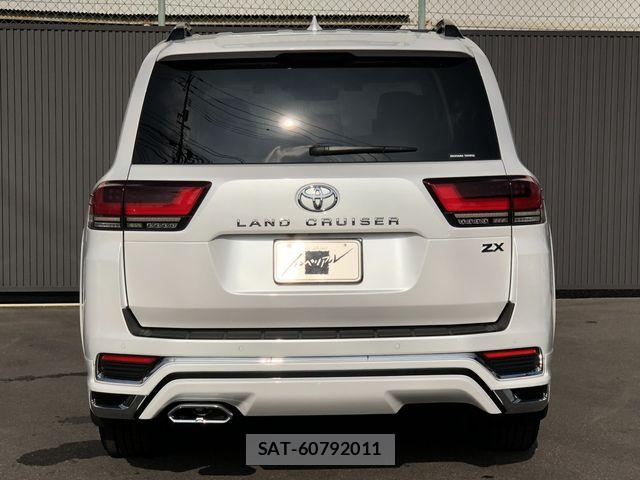 Toyota LAND CRUISER 2023-04 6612661-3