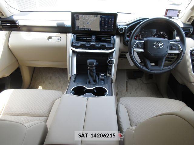 Toyota LAND CRUISER 2023-07 6676595-12