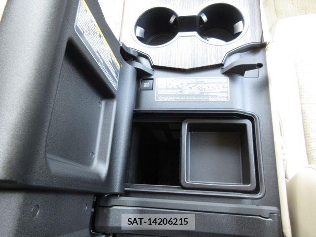 Toyota LAND CRUISER 2023-07 6676595-17