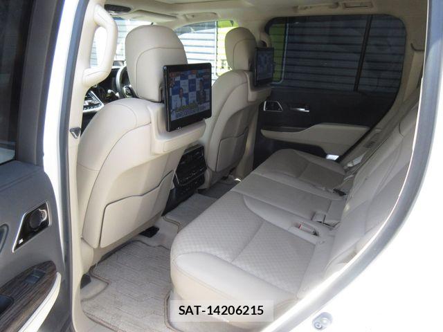 Toyota LAND CRUISER 2023-07 6676595-23