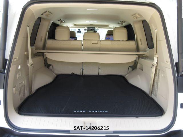 Toyota LAND CRUISER 2023-07 6676595-28