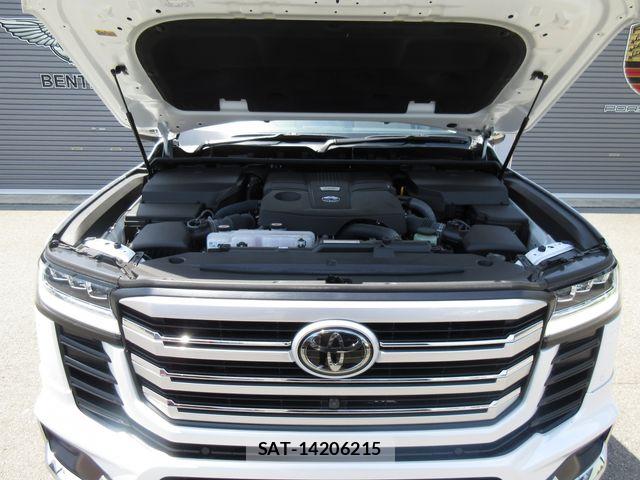 Toyota LAND CRUISER 2023-07 6676595-29
