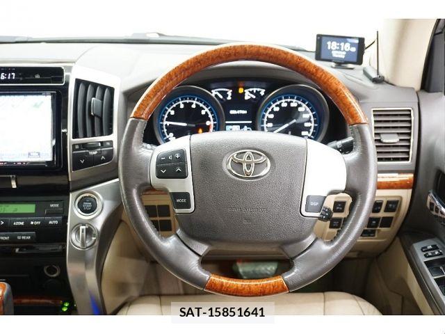 Toyota LAND CRUISER 2012-01 6676600-11