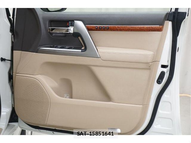 Toyota LAND CRUISER 2012-01 6676600-12