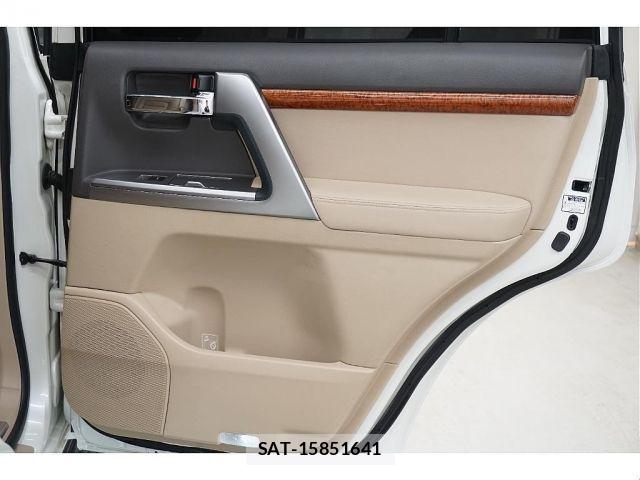 Toyota LAND CRUISER 2012-01 6676600-13