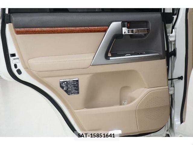 Toyota LAND CRUISER 2012-01 6676600-15